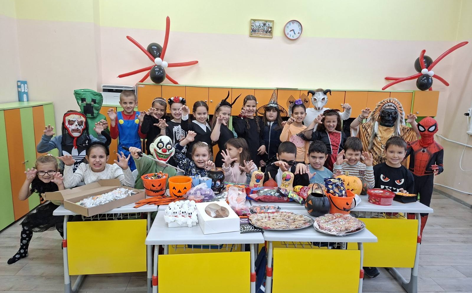 Halloween – празник на въображението, творчеството и забавлението в 2 „А“ клас!